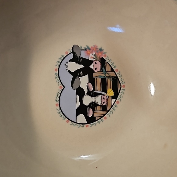 Set of 2 Rimmed bowls. Buttercup by Tienshan. - Picture 2 of 5